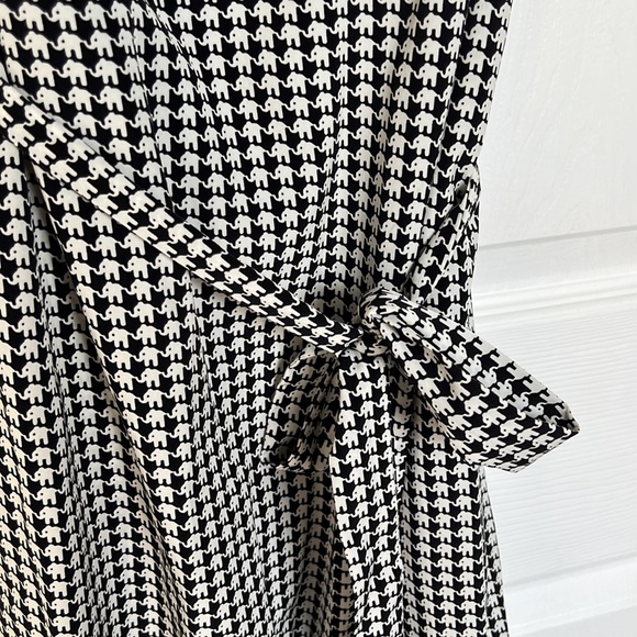 BLACK & WHITE ELEPHANT DRESS with Collar and Waist Tie Banana Republic Size 8 - Picture 5 of 5